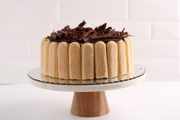 Tiramisu Cake